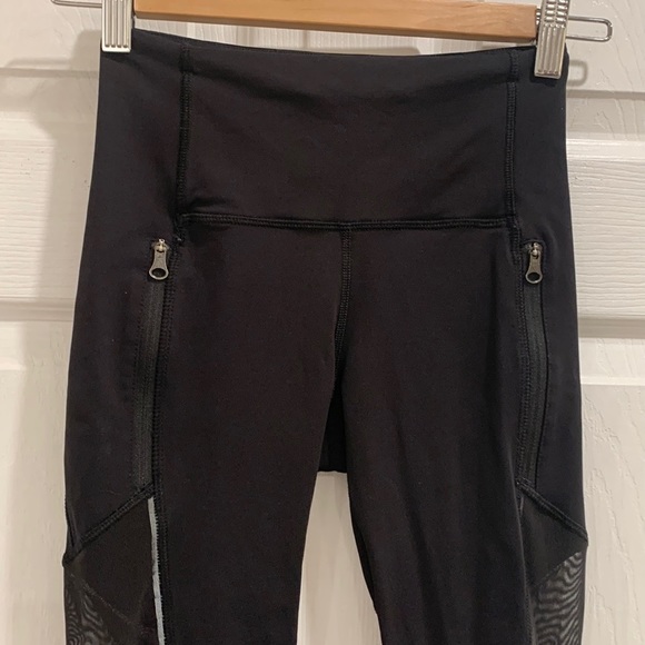 Lululemon High Rise Mesh Crop Black Leggings - Picture 4 of 16